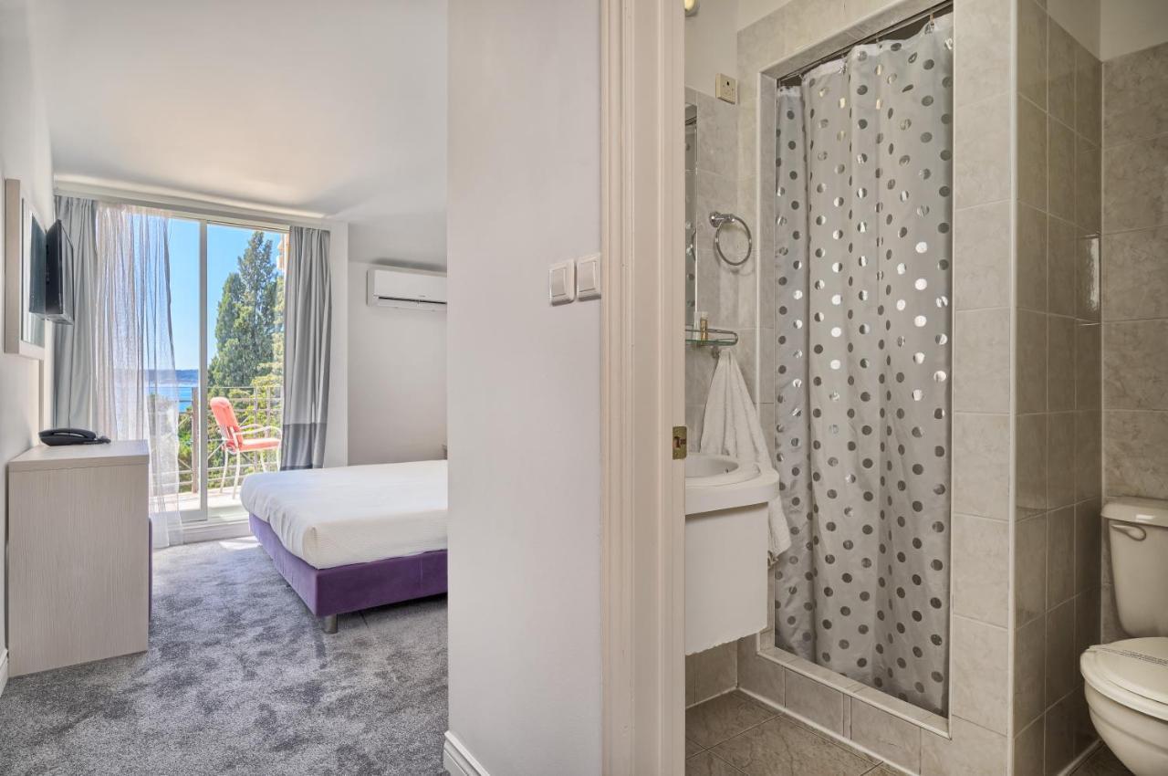Hotel Aqua - Guest Rooms & Suites Kaštela المظهر الخارجي الصورة