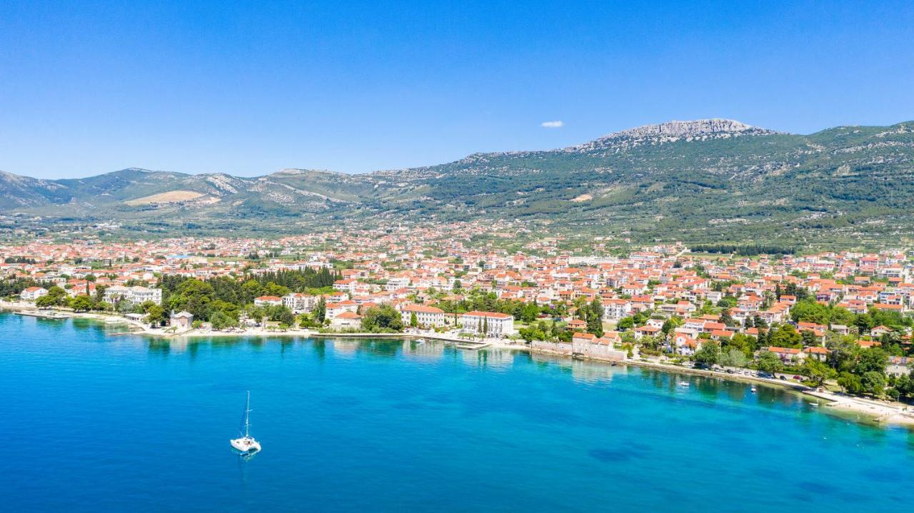 Hotel Aqua - Guest Rooms & Suites Kaštela المظهر الخارجي الصورة