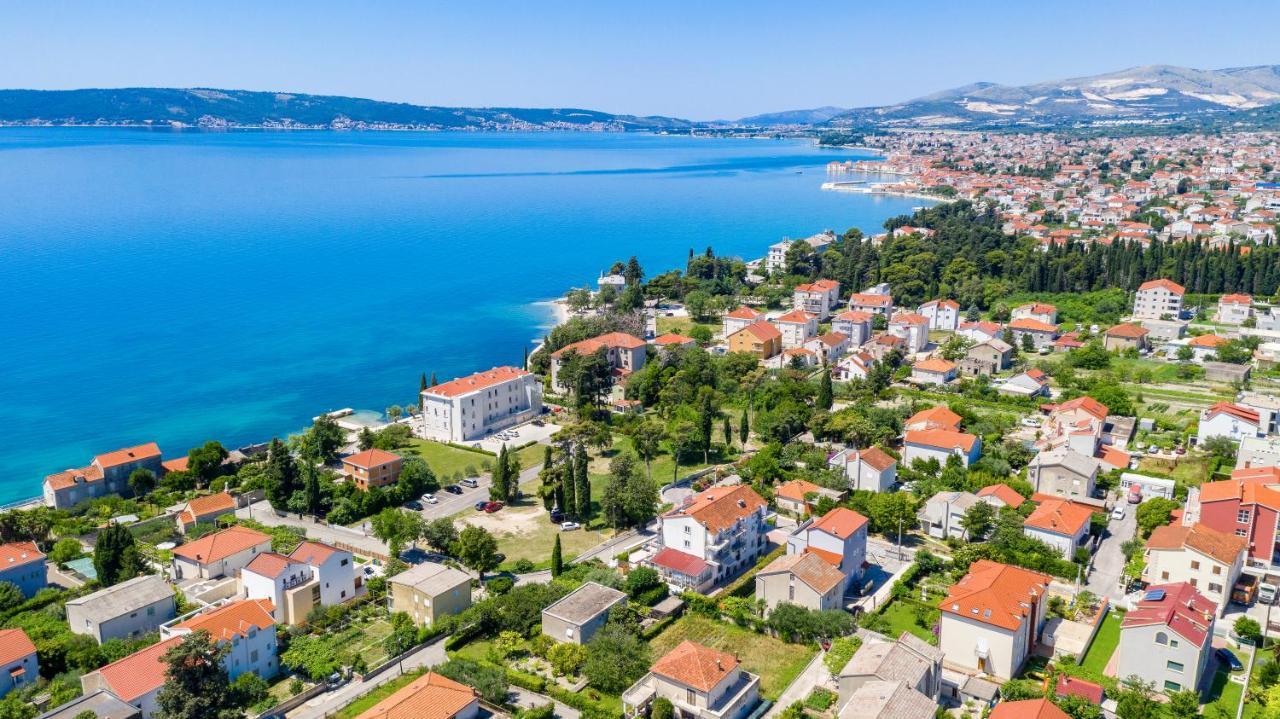 Hotel Aqua - Guest Rooms & Suites Kaštela المظهر الخارجي الصورة